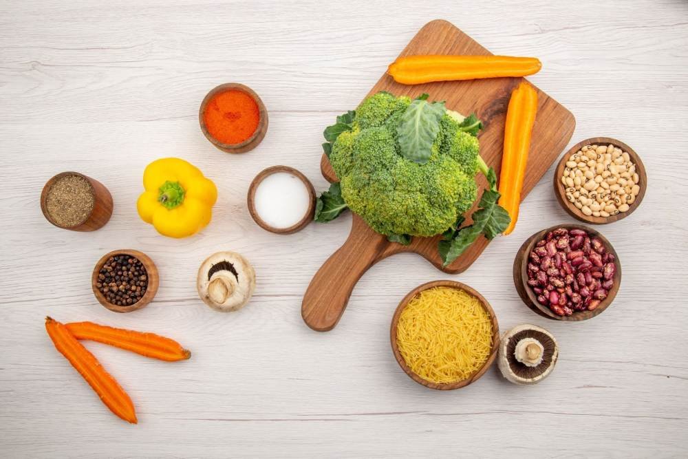 Fresh fruits and balanced meals for effective prediabetes diet and healthy living